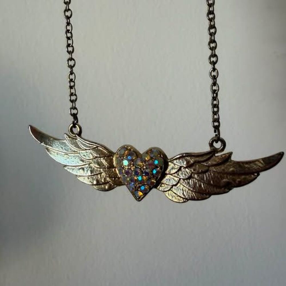Y2K Winged Heart Bib Necklace – Aurora Borealis Rhinestones & Antiqued Gold Tone